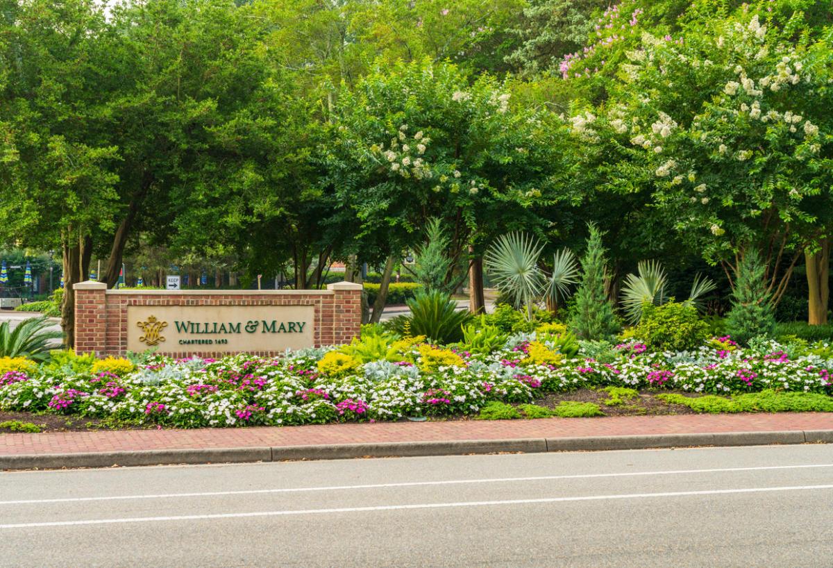 William & Mary campus entrance